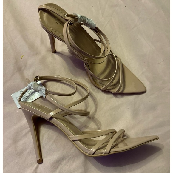 NEW Women's Beige Patent Leather Super Strappy Stiletto Sandals Heels, Size 9 - Picture 1 of 9